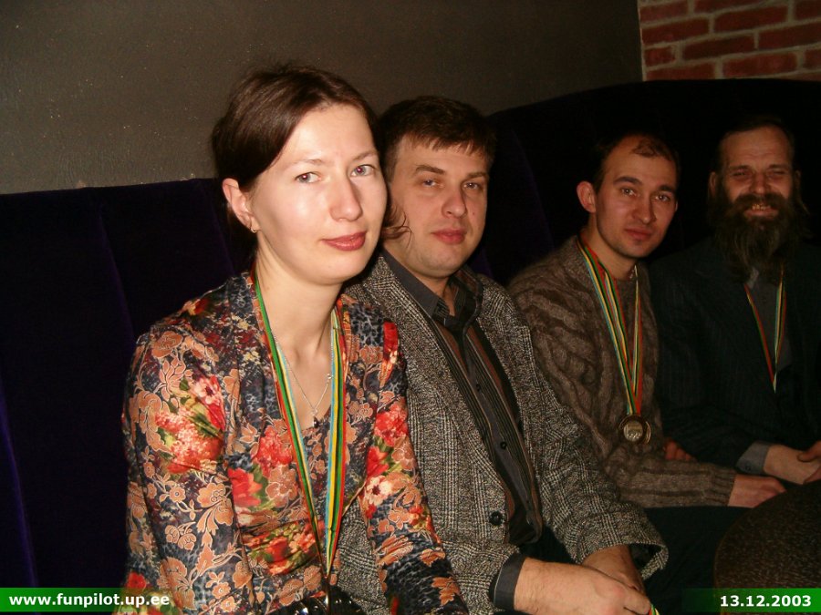 2003_1213_03.jpg