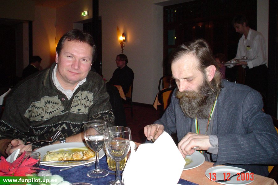 2003_1213_10.jpg