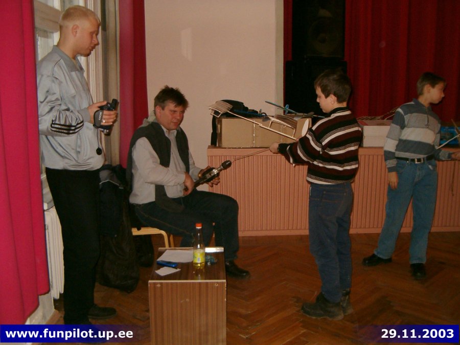 2003_1129_15.jpg
