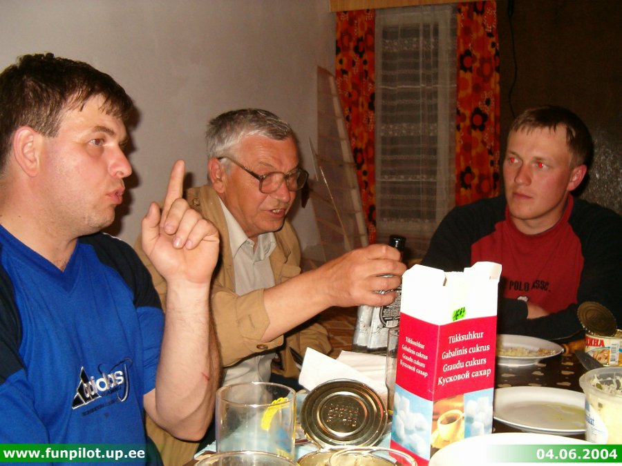 2004_0604_21.jpg