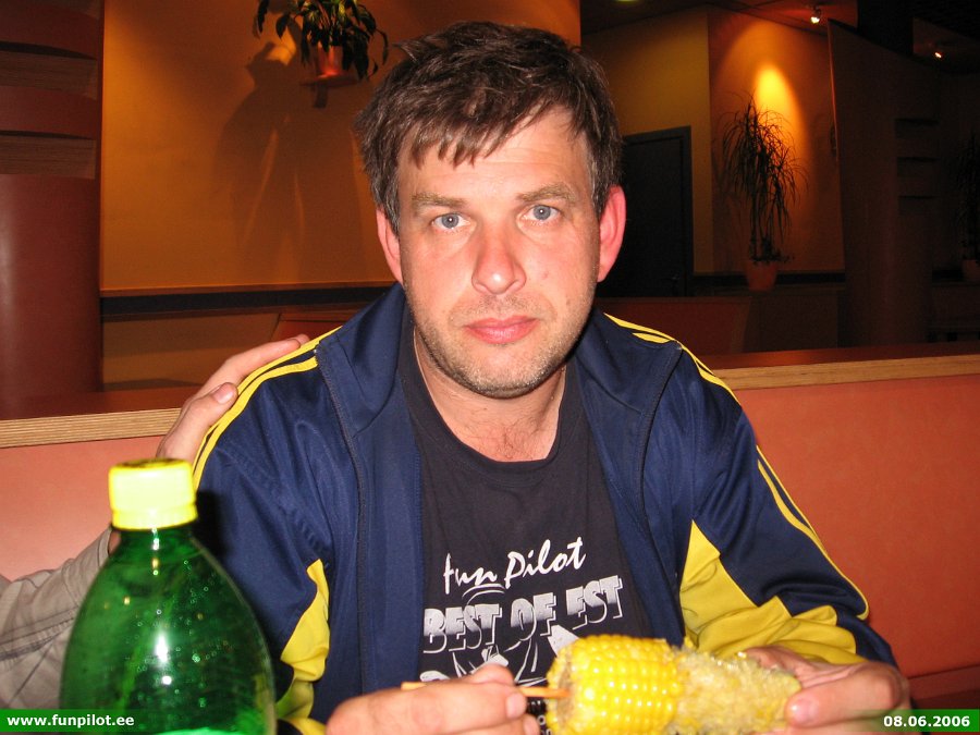 2006_0608_05.jpg