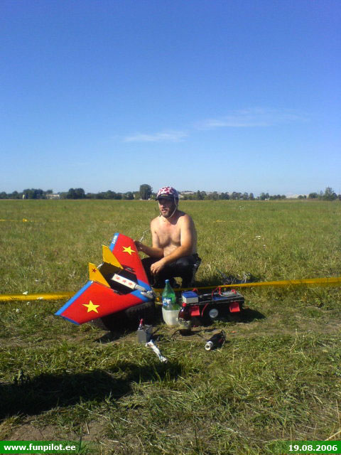 2006_0819_54v.jpg