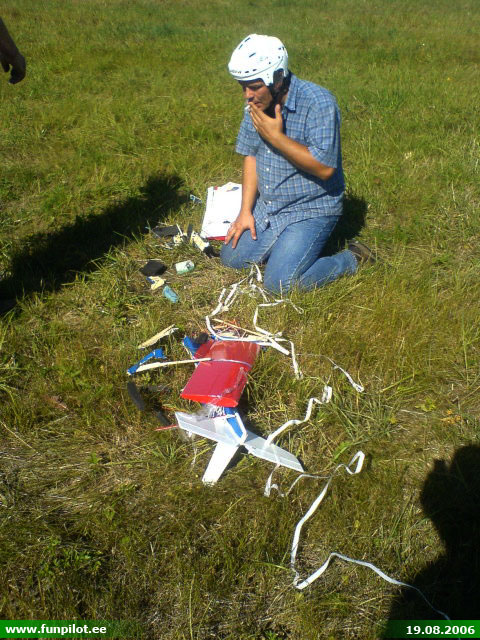 2006_0819_58v.jpg