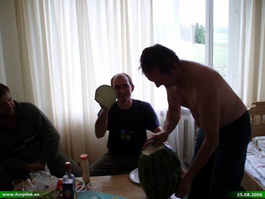 2006_0825_10.jpg