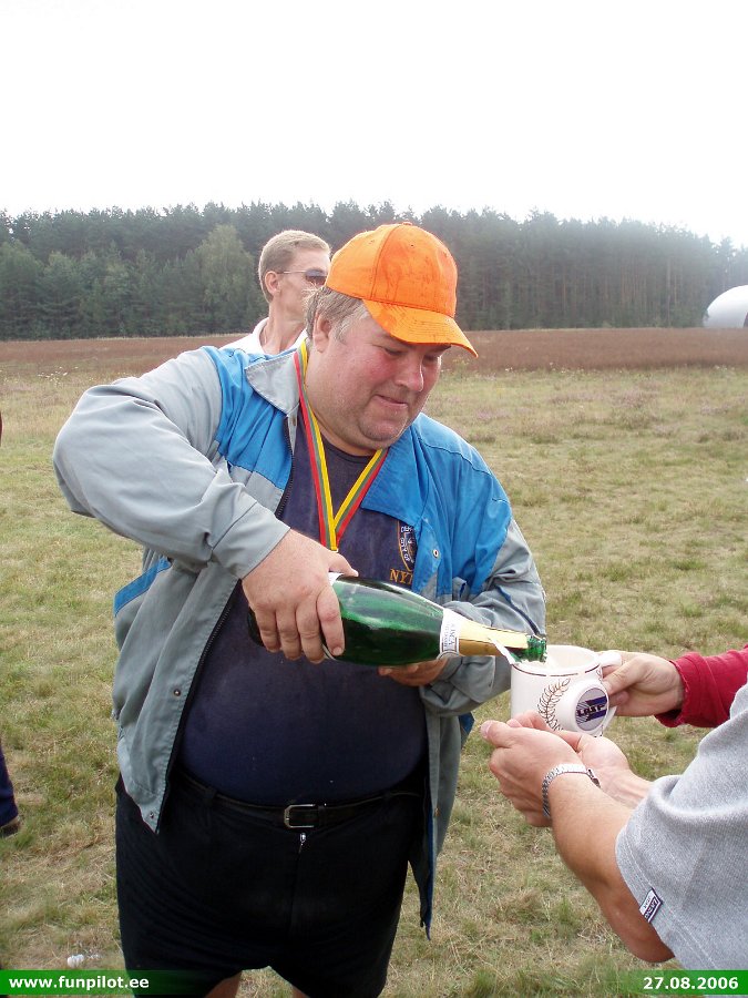 2006_0827_43.jpg