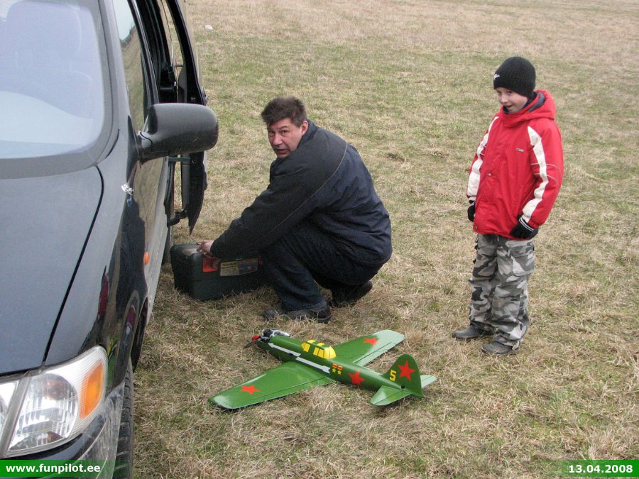 2008_0413_02.jpg