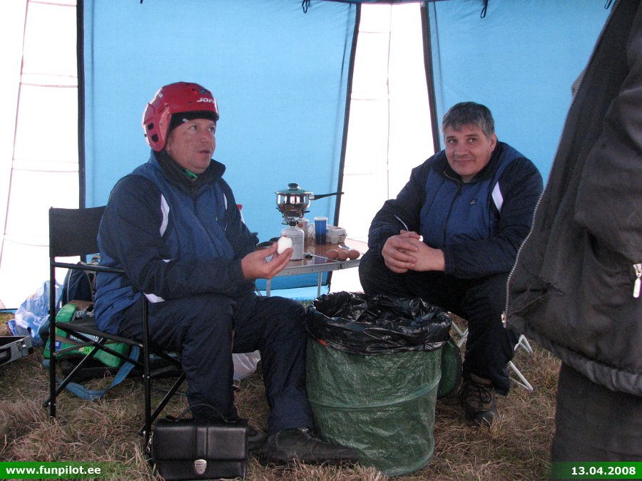 2008_0413_11.jpg